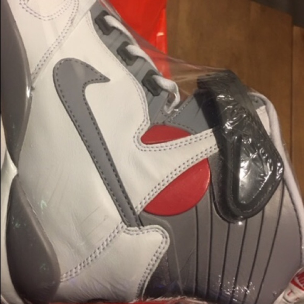NIKE AIR PUMP
